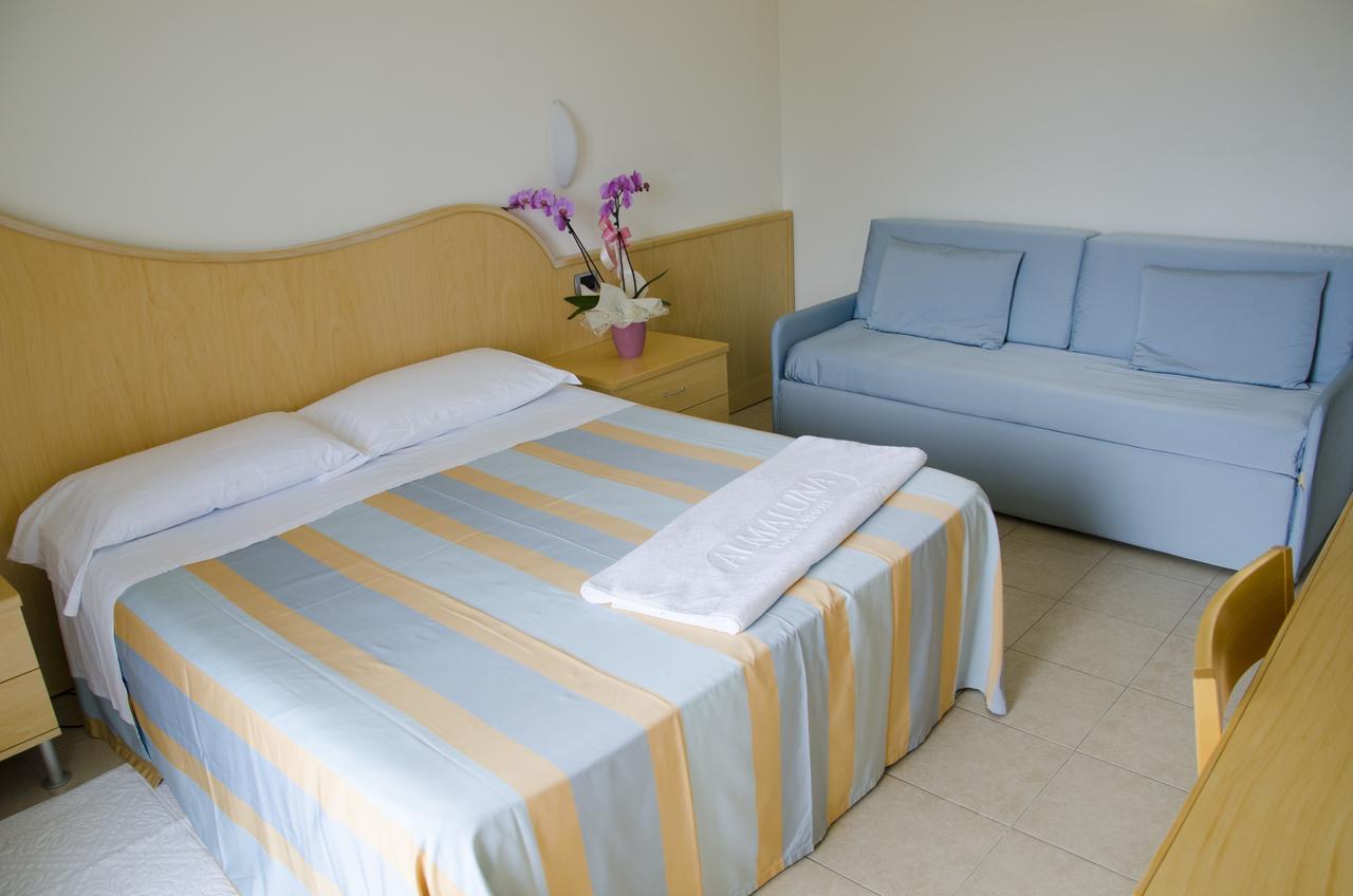 Almaluna Hotel & Resort Alba Adriatica Esterno foto
